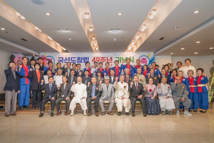 ce8a77319fecd746e237d448fe347789.jpg